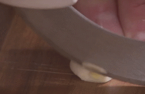 Bolo Rolling Knife for Your Kitchen